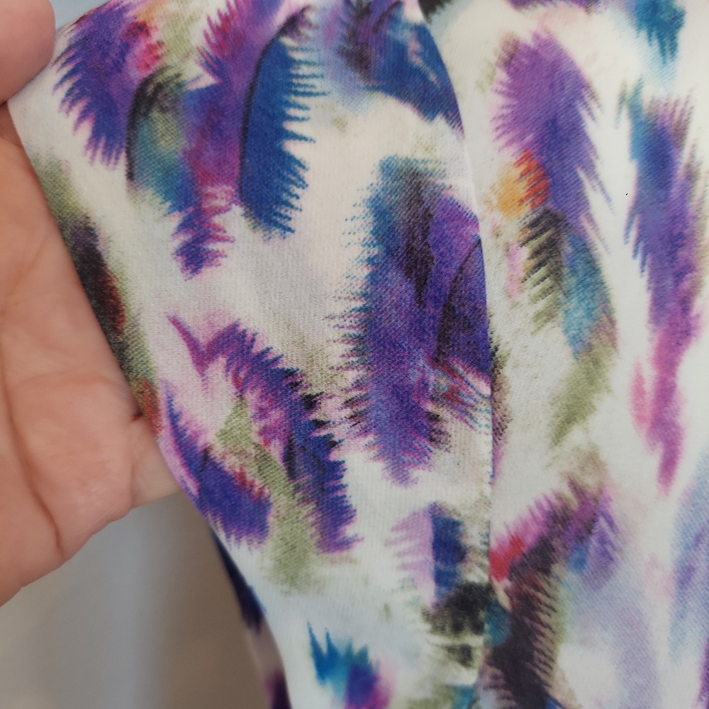 Cabi Feather Print V Neck Blouse Top with Cap Sleeve Sz S - Picture 7 of 15